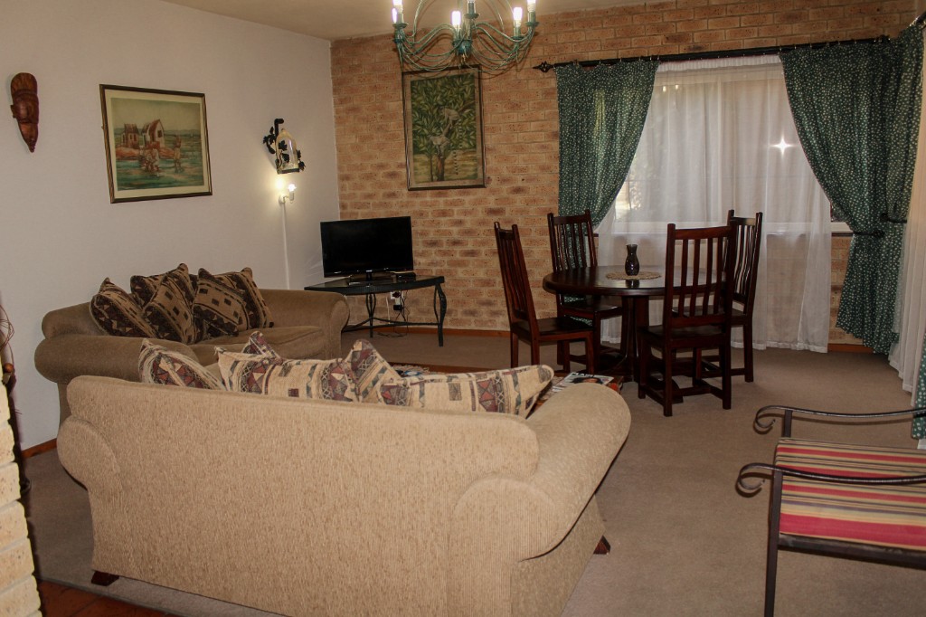 Lounge 2
